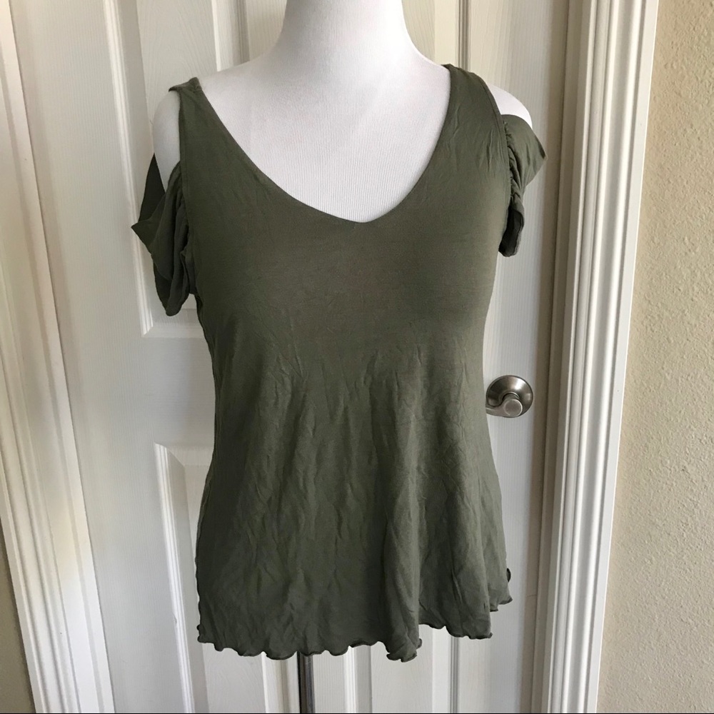 Cupio siz Large khaki green cold shoulder top
